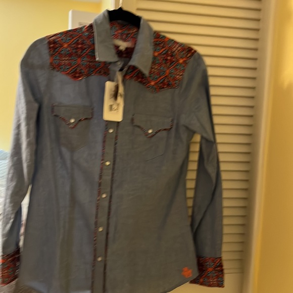 Cowboy shirt size small womens purchased in Jackson Hole WY - Picture 4 of 4
